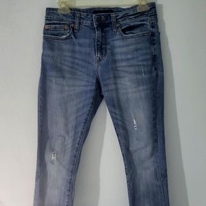 The brand is Aeropostale